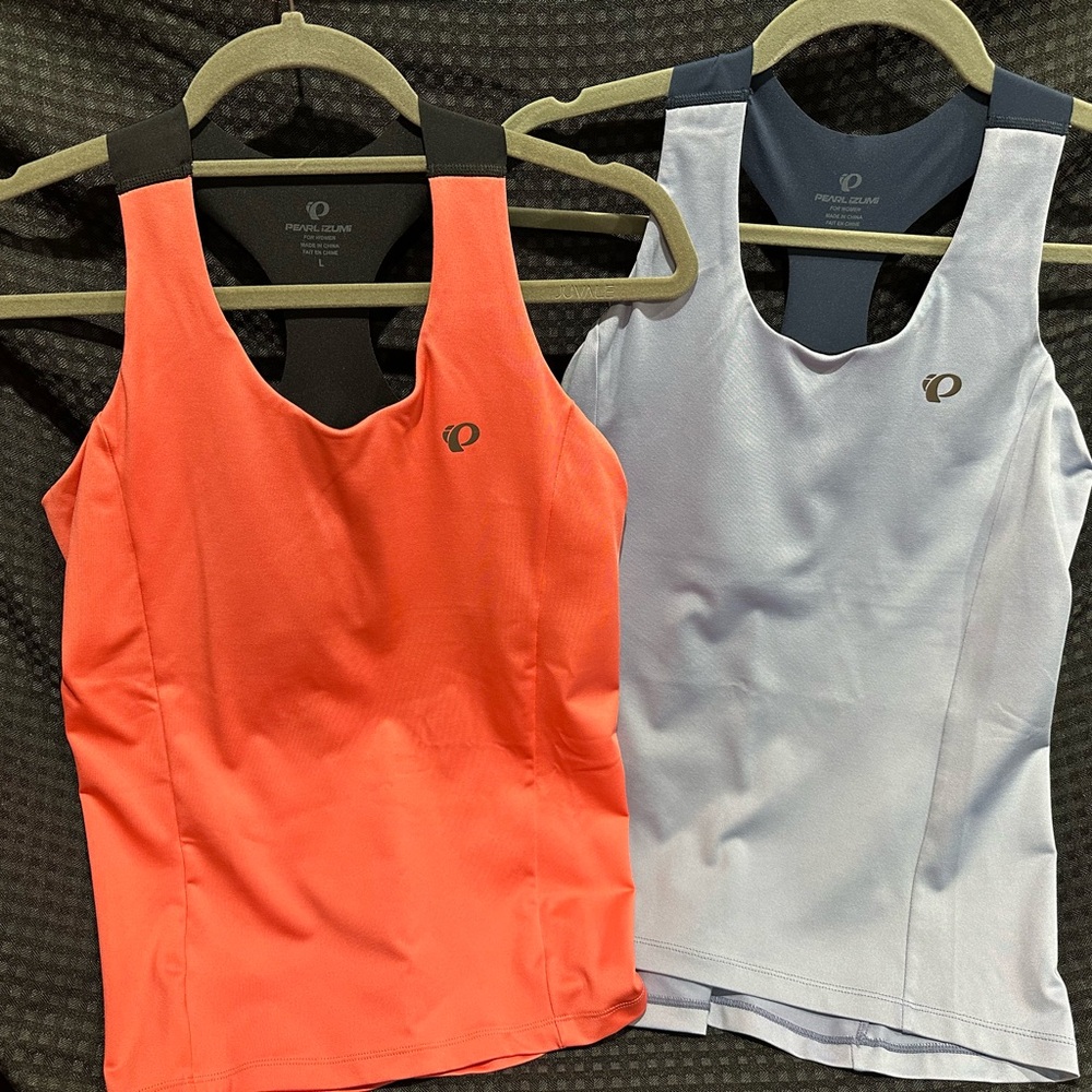 NWOT Pearl Izumi Women's Cycling built-in bra Tanks